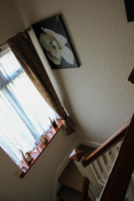 Eden End Guest House Hockley Heath Bagian luar foto