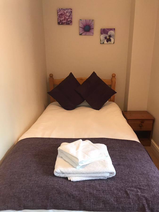 Eden End Guest House Hockley Heath Bagian luar foto