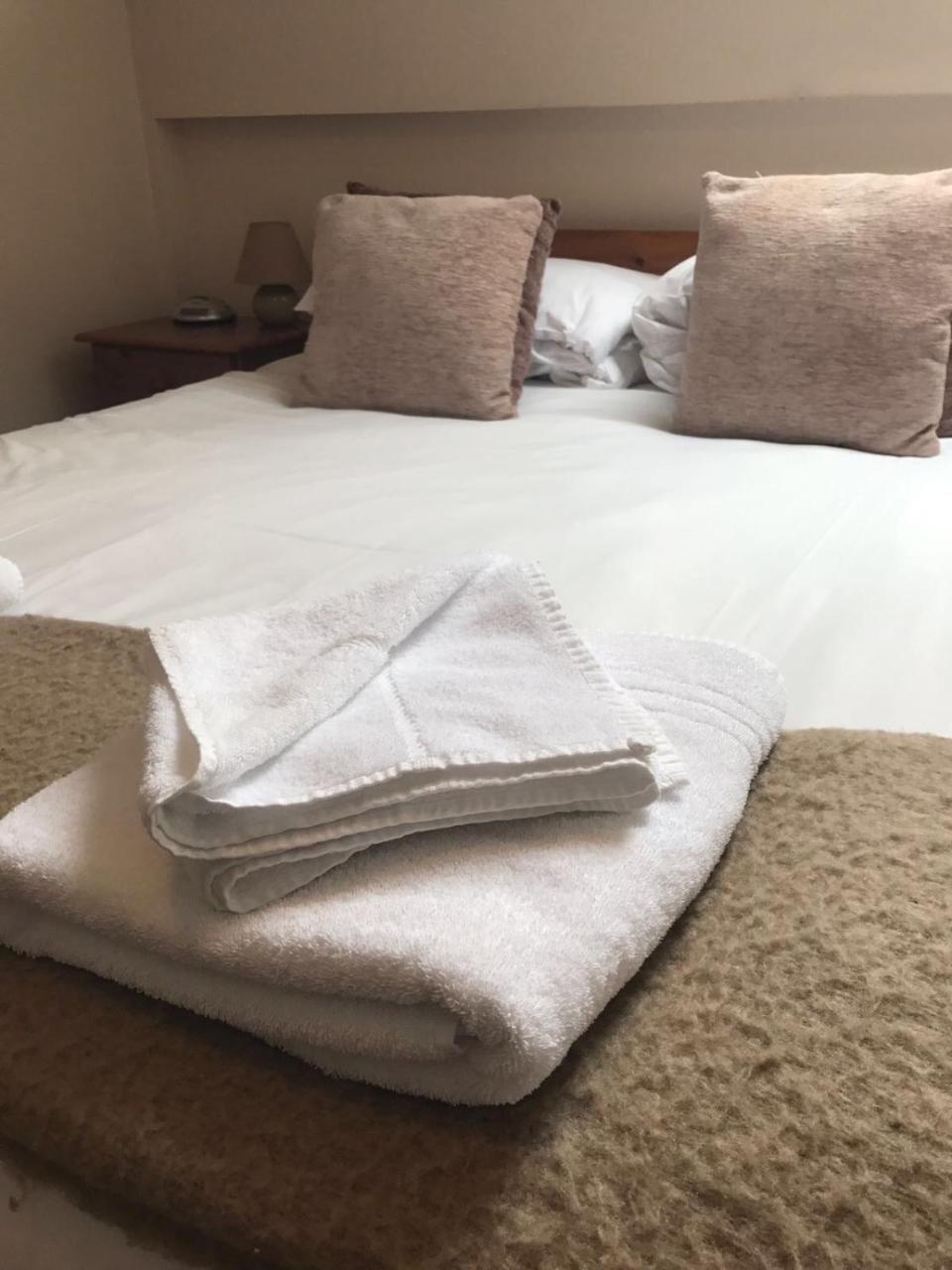 Eden End Guest House Hockley Heath Bagian luar foto