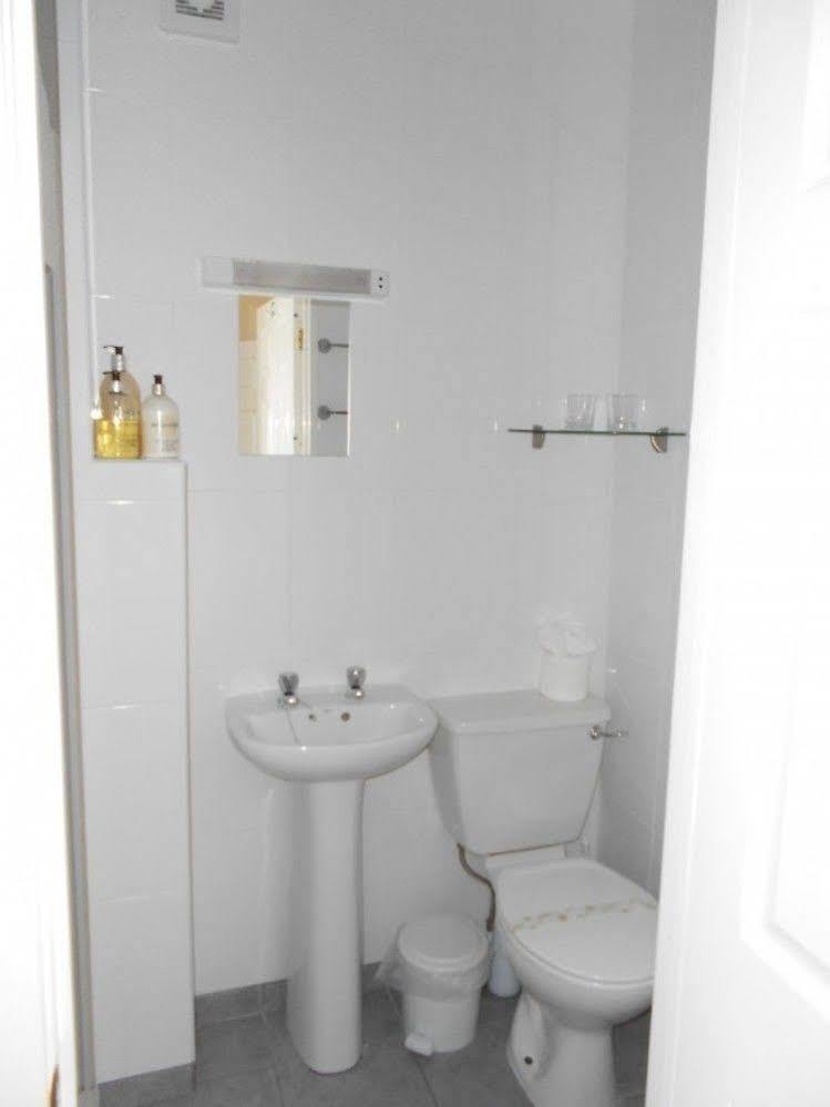 Eden End Guest House Hockley Heath Bagian luar foto